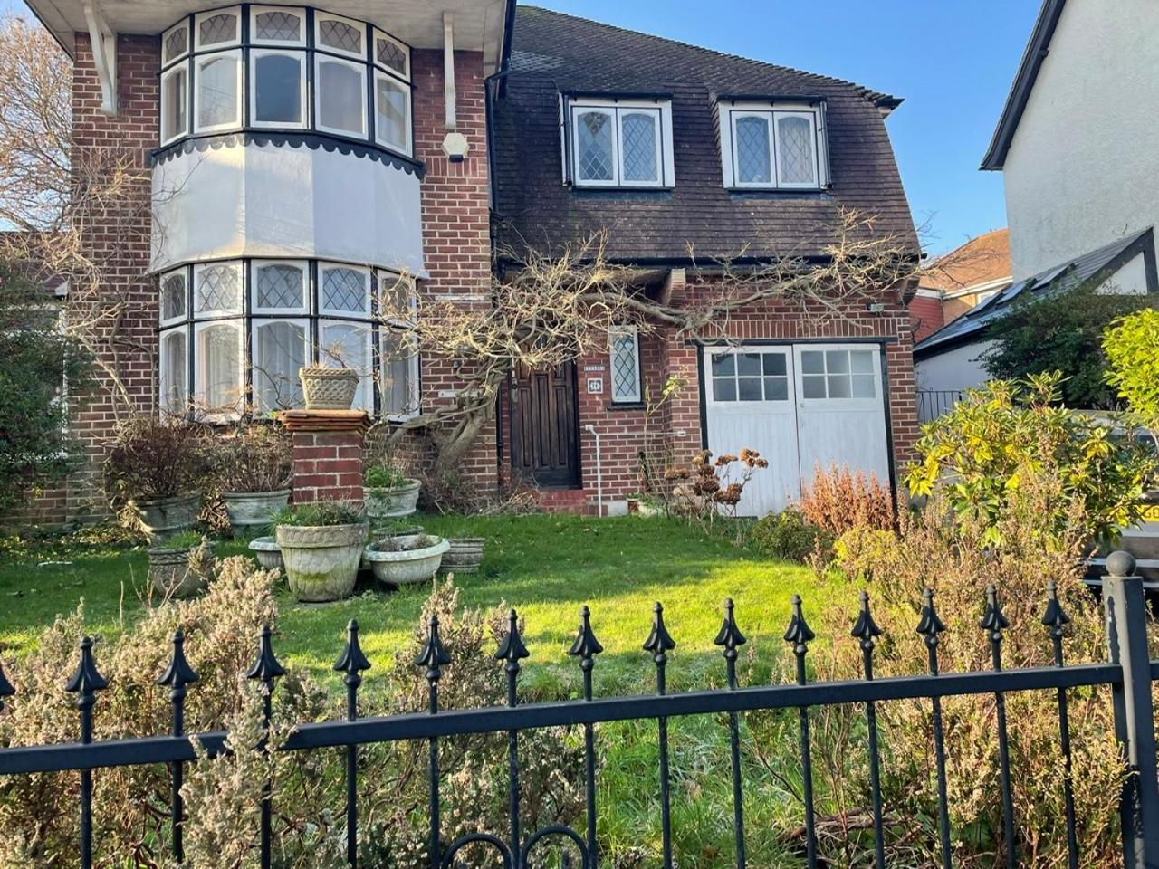 Livadia House At St Leonards On Sea Panzió Kültér fotó